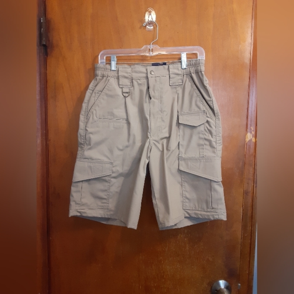 Propper NWT Men's Teflon Tactical Khaki Cargo Shorts Size 32 8 Pockets Hiking